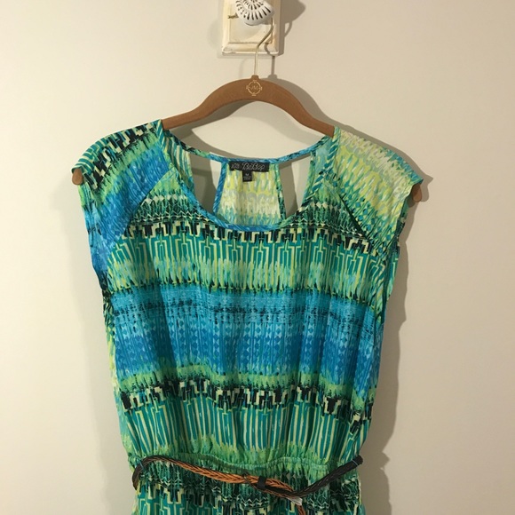 Lightweight Belted Dress - Picture 3 of 4